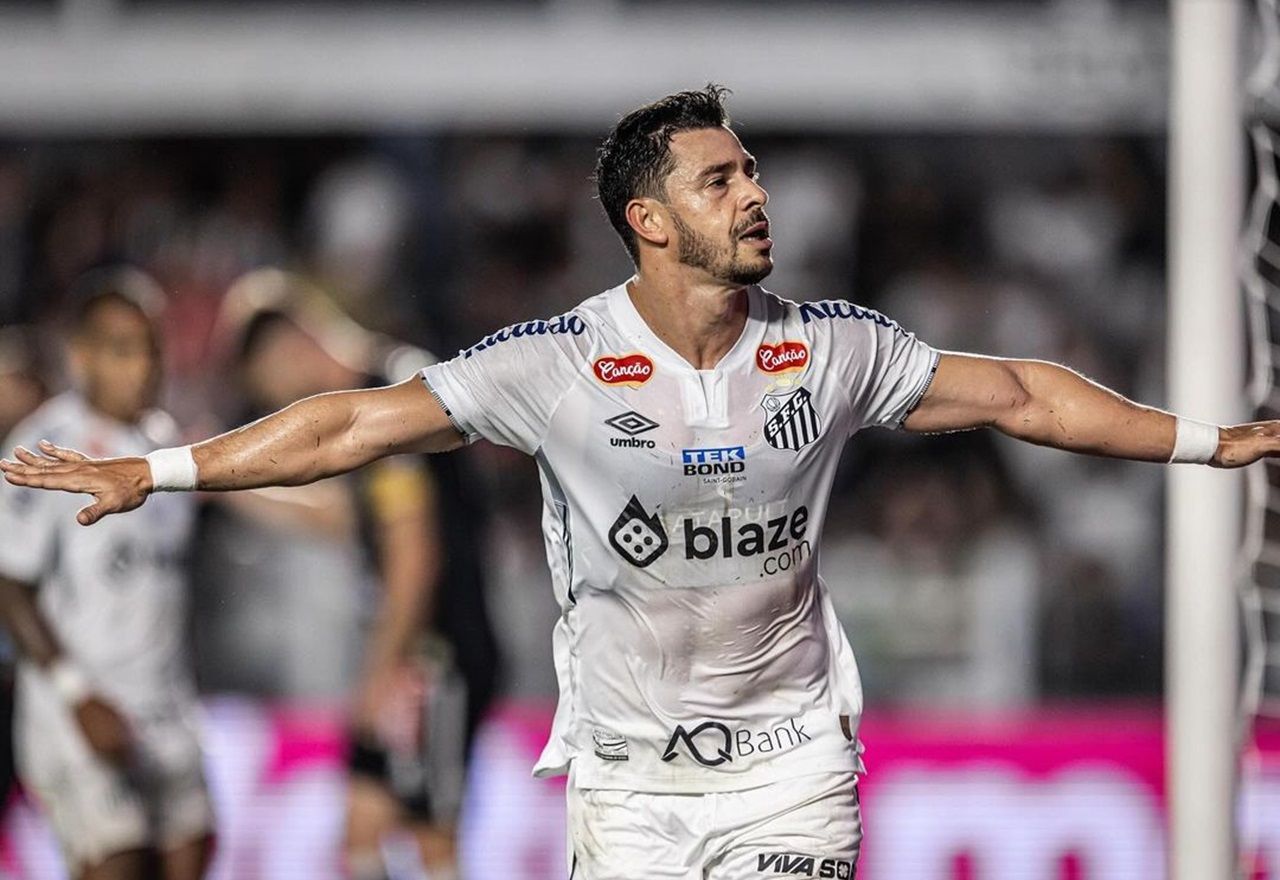 (Foto: Raul Baretta / Santos)