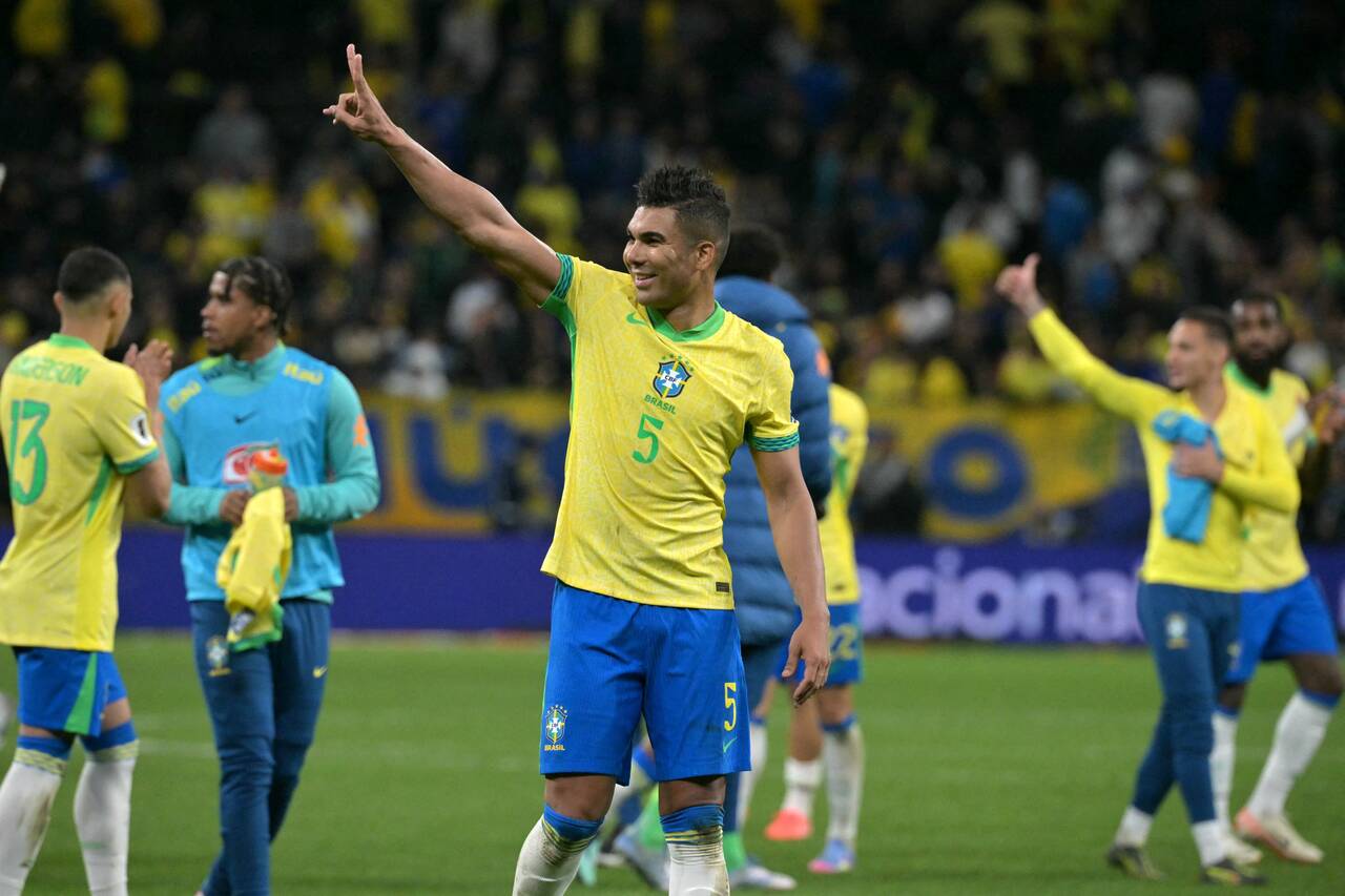 Casemiro será o primeiro convocado a chegar à Granja para preparação do Brasil