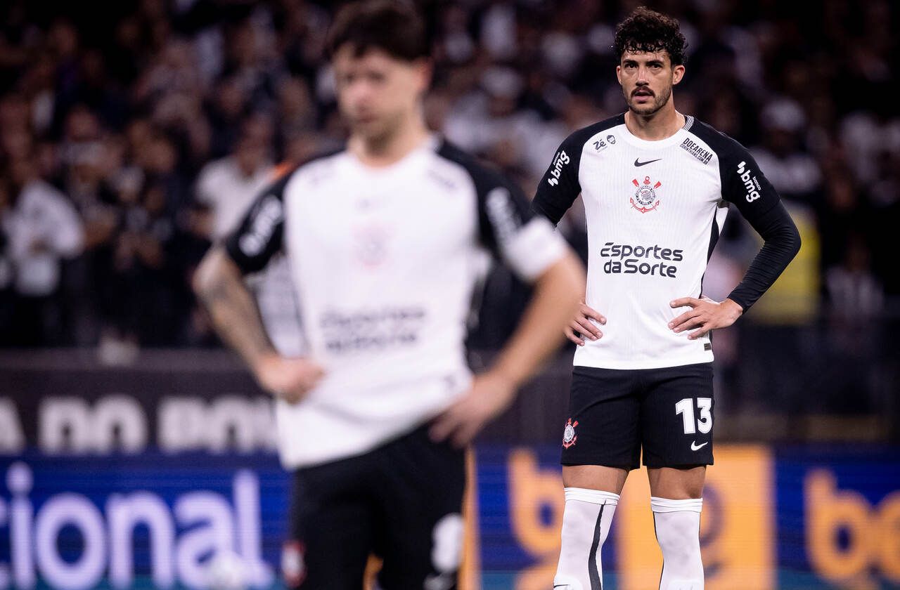 Gustavo Henrique detona arbitragem após empate: "Desanimador"