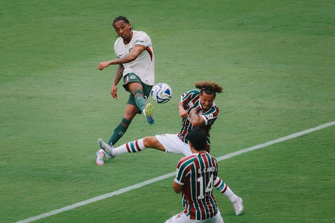 João Pedro faz valer a lei do ex, e Chelsea elimina o Fluminense no Mundial