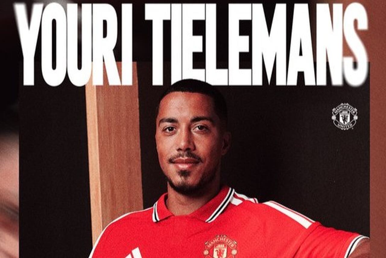 Manchester United anuncia contratação de jogador da Bélgica Manchester United anuncia contratação de jogador da Bélgica