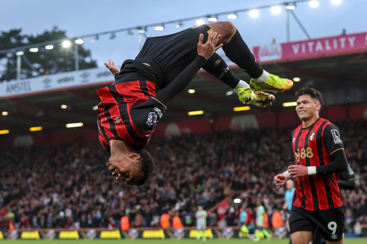Arsenal é campeão da Premier League após empate do City com o Bournemouth