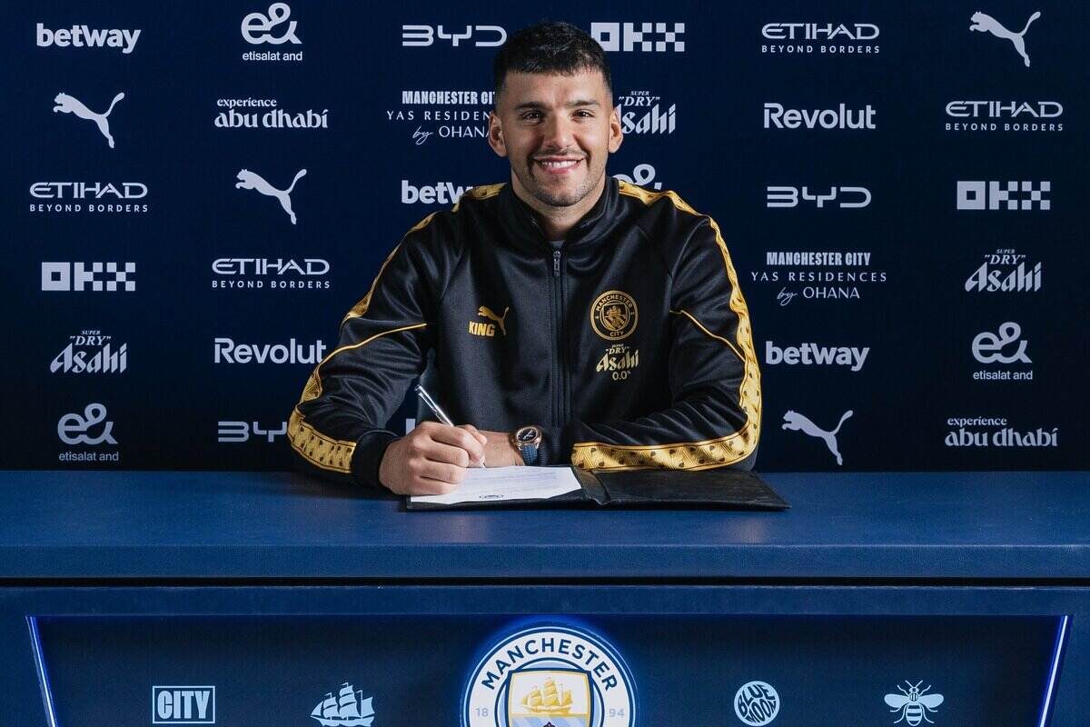 Manchester City anuncia retorno de goleiro após 9 anos Manchester City anuncia retorno de goleiro após 9 anos
