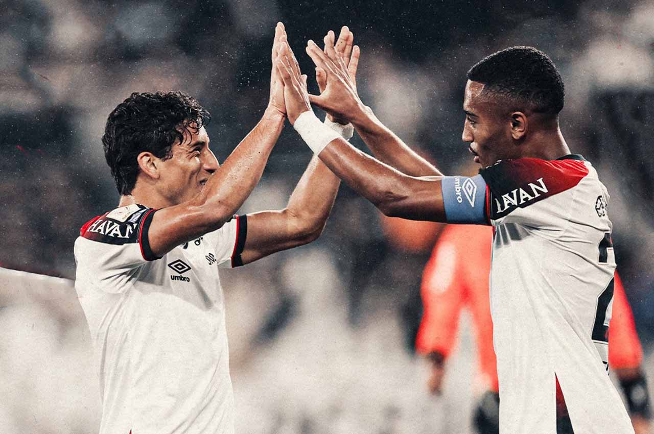 Com show de Viveros, Athletico vence o Botafogo 