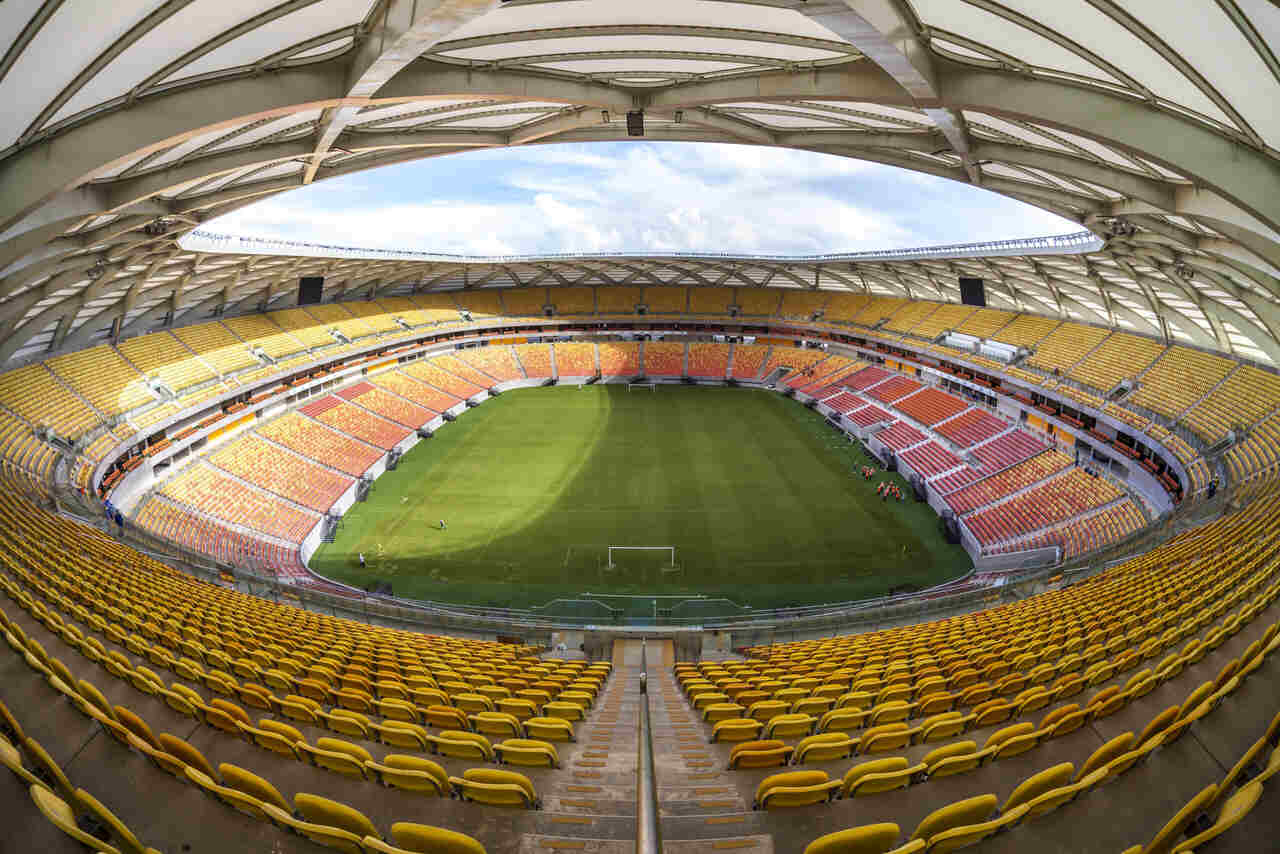 Vasco procura Arena da Amazônia para jogos contra Boca e Fla Vasco procura Arena da Amazônia para jogos contra Boca e Fla