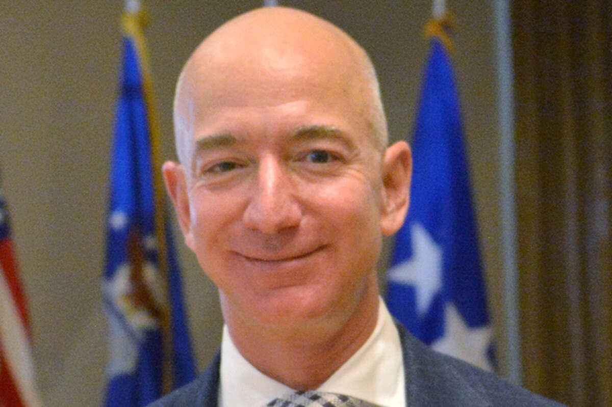 Jeff Bezos pode se tornar um dos donos do Liverpool