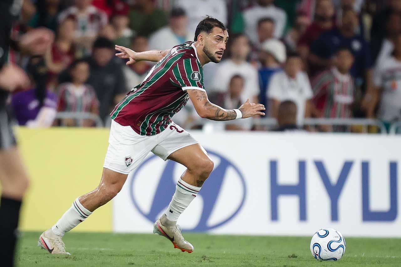 Fluminense vê defesa oscilar em 2026 após ano histórico com menos gols sofridos