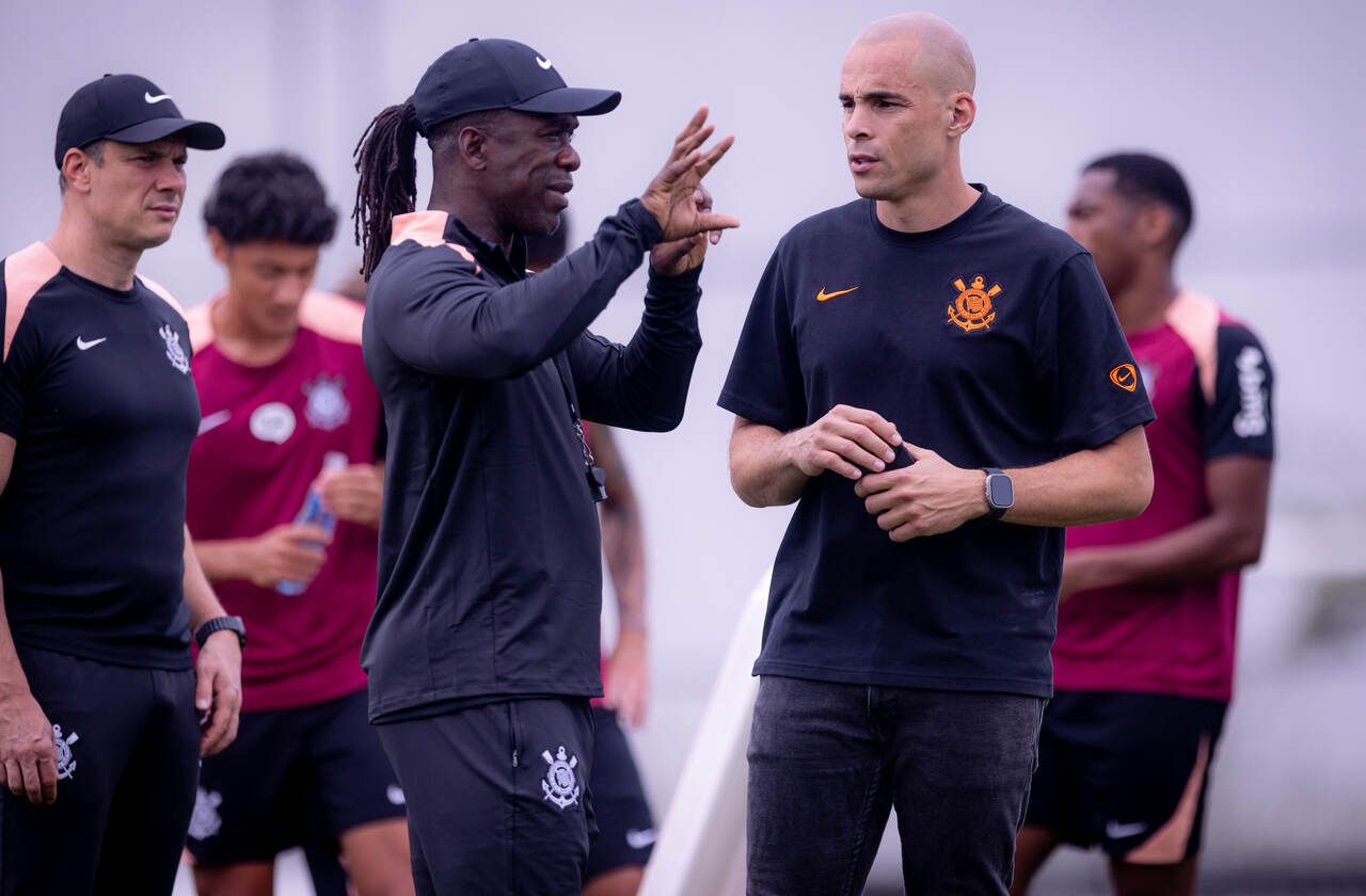 Corinthians amplia funções após saída de Marcelo Paz