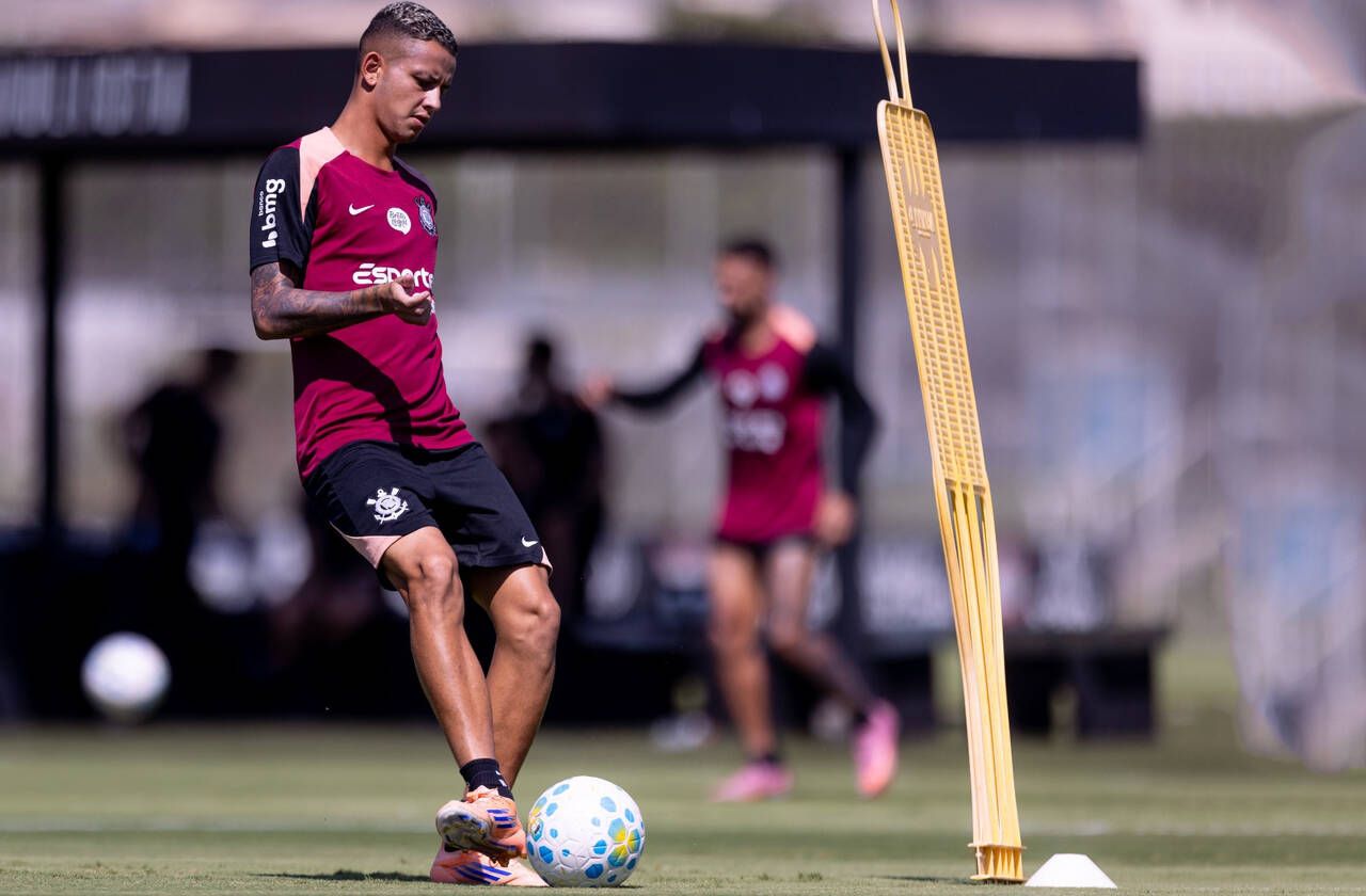 Imagem da noticia Atacante do Corinthians tem grave lesão no joelho e vai passar por cirurgia