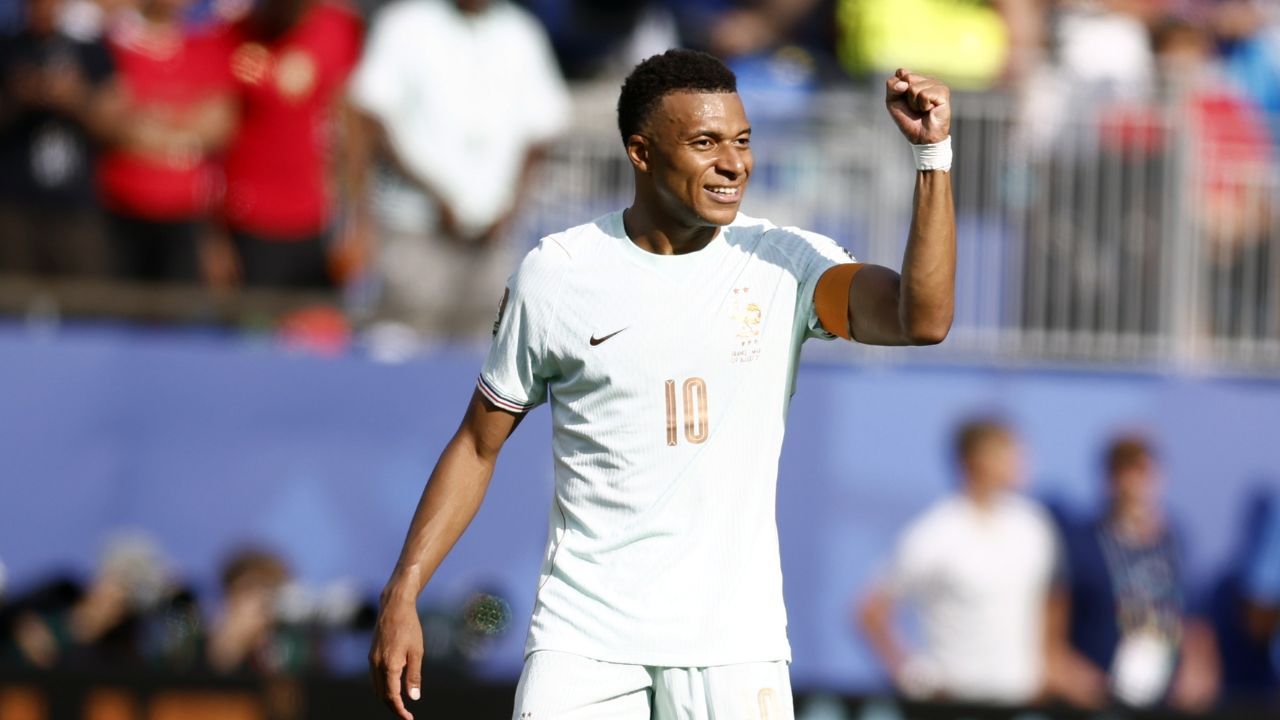 França amassa Marrocos, faz 2 a 0 e está na semifinal França amassa Marrocos, faz 2 a 0 e está na semifinal