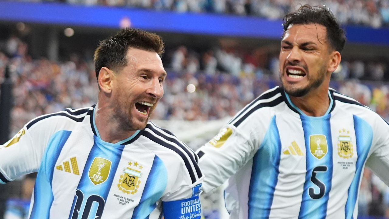 Messi faz dois contra a Áustria e classifica Argentina Messi faz dois contra a Áustria e classifica Argentina