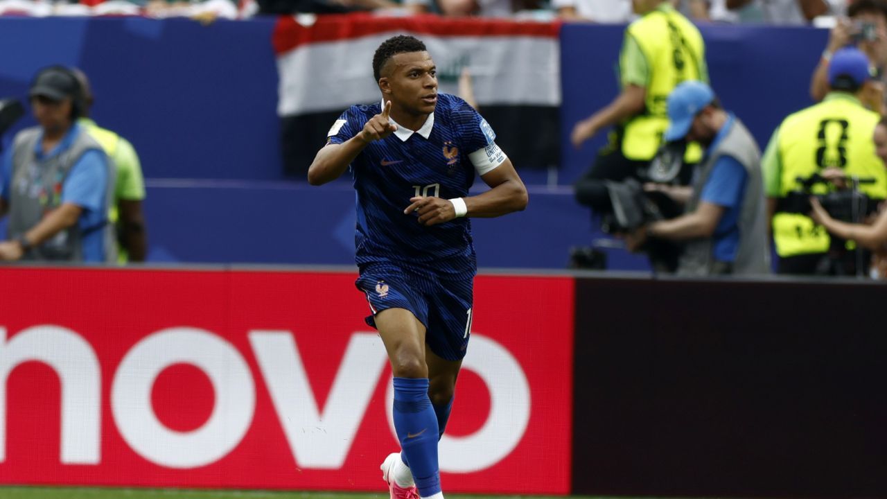 Mbappé passa Klose e França atropela o Iraque na Copa Mbappé passa Klose e França atropela o Iraque na Copa
