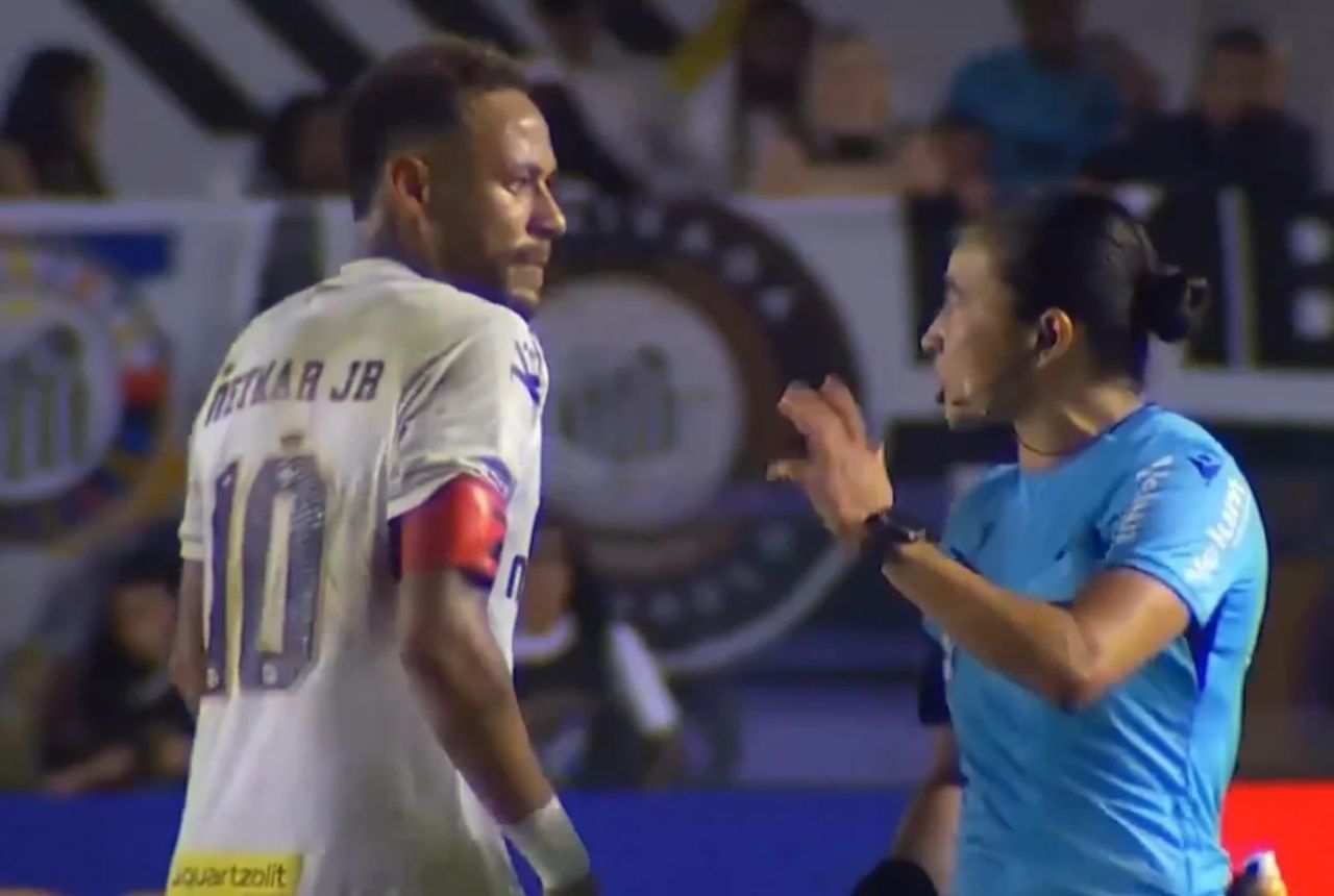 Neymar rebate especialista em leitura labial 