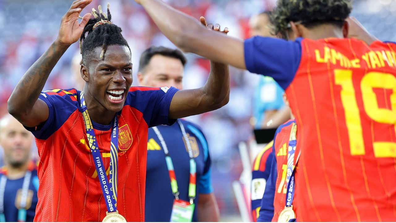 Nico Williams dedica título a Neymar: “Tenho como ídolo” Nico Williams dedica título a Neymar: “Tenho como ídolo”