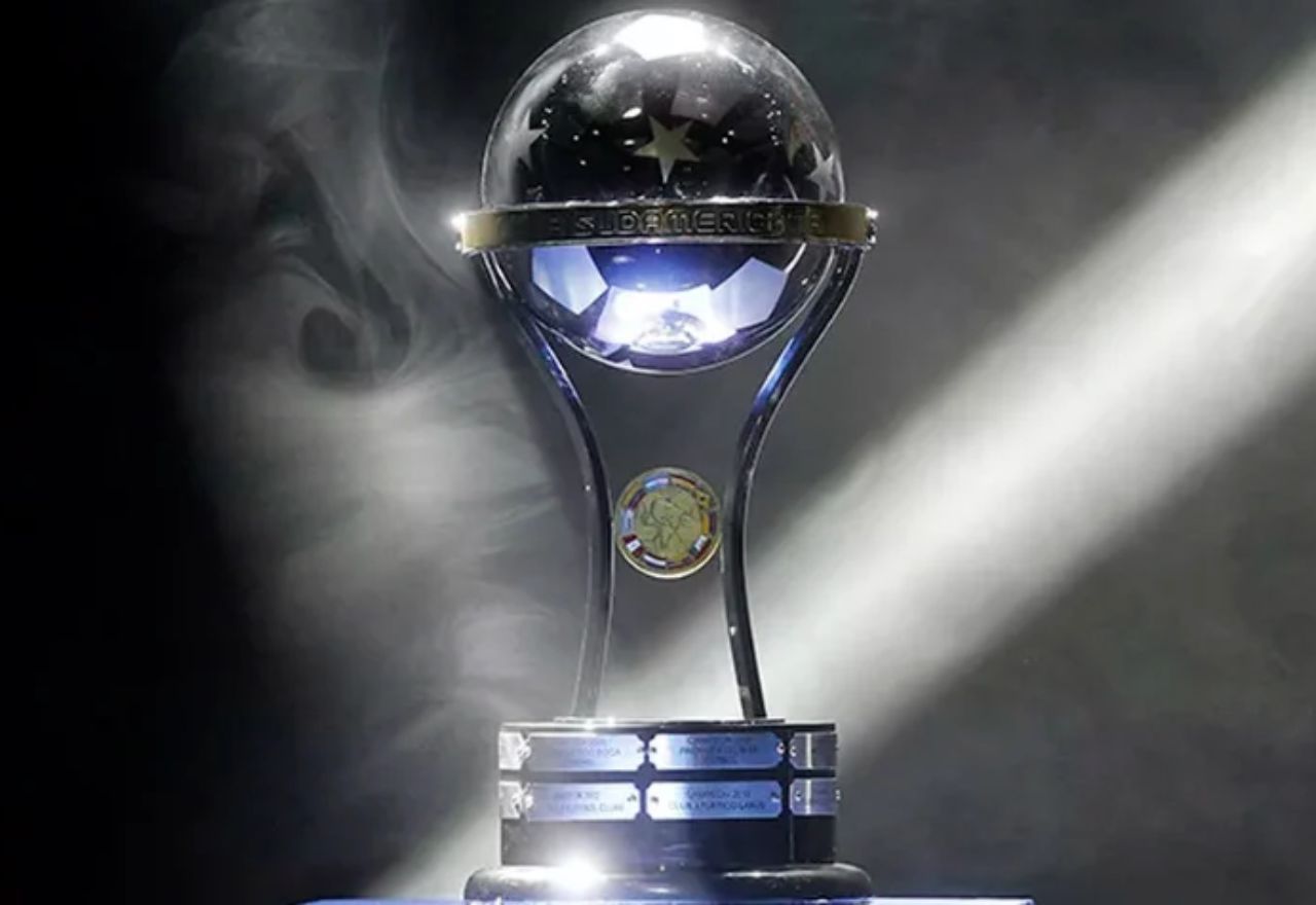 Qual vai ser a grande final da Sul-Americana? Veja palpites do elenco do Arena SBT. Foto: Divulgação/Conmebol