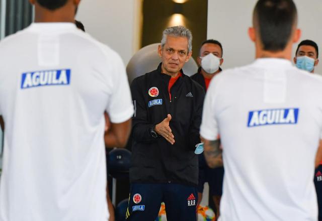 Reinaldo Rueda revela estratégia para enfrentar o Brasil