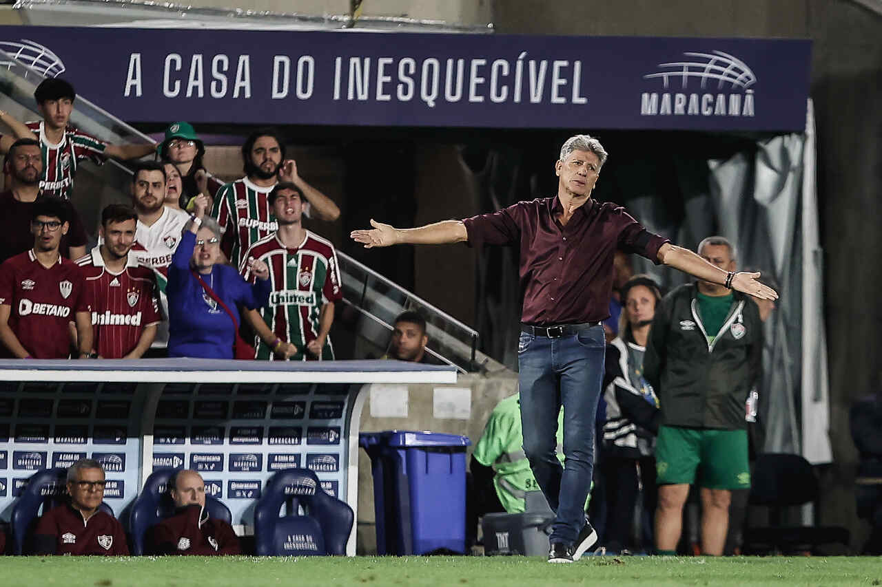 Fluminense 'esquece' a Copa do Brasil e mira no Bahia, pelo Brasileiro