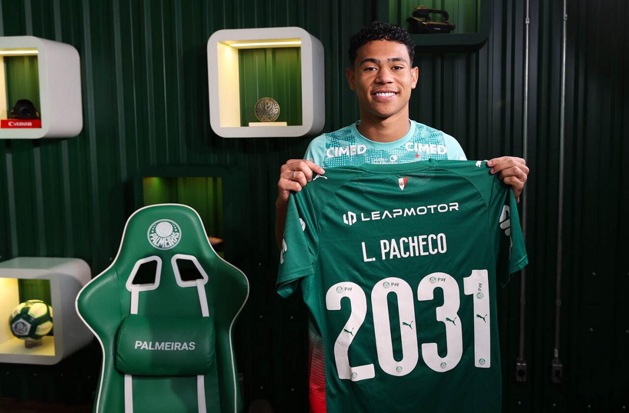 Luis Pacheco renova com o Palmeiras até 2031 Luis Pacheco renova com o Palmeiras até 2031