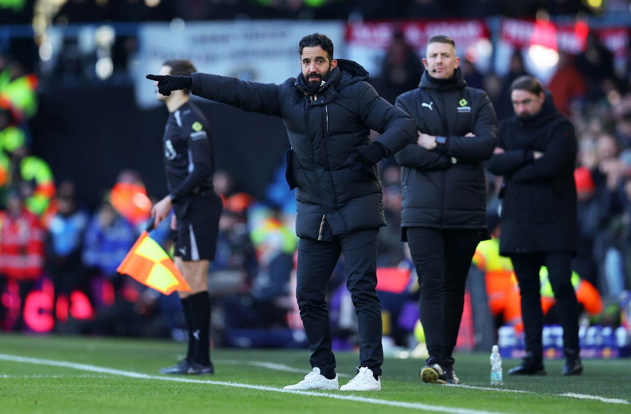 Manchester United demite o treinador Ruben Amorim