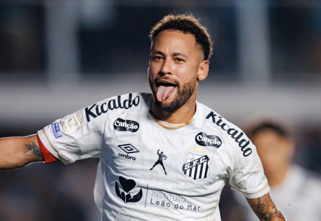 Neymar faz dois, e Santos busca empate contra Fla