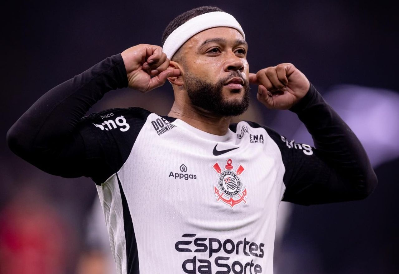 Corinthians encaminha renovação de Memphis Depay até 2028 Corinthians encaminha renovação de Memphis Depay até 2028