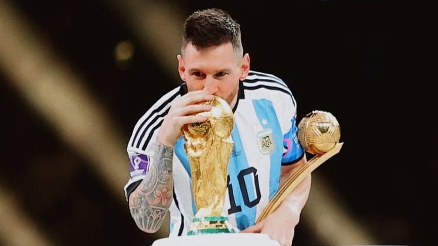 Suárez revela que Messi quer jogar Copa do Mundo de 2026
