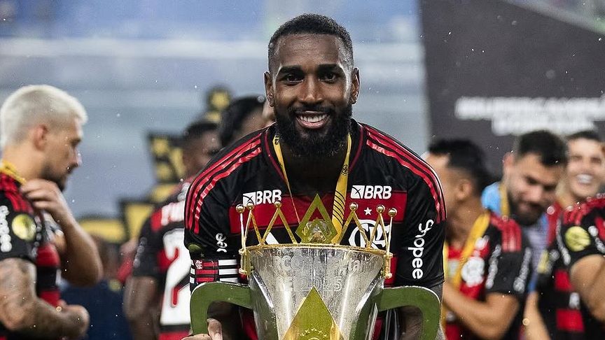 Venê Casagrande: "Flamengo não recebeu proposta por Gerson"