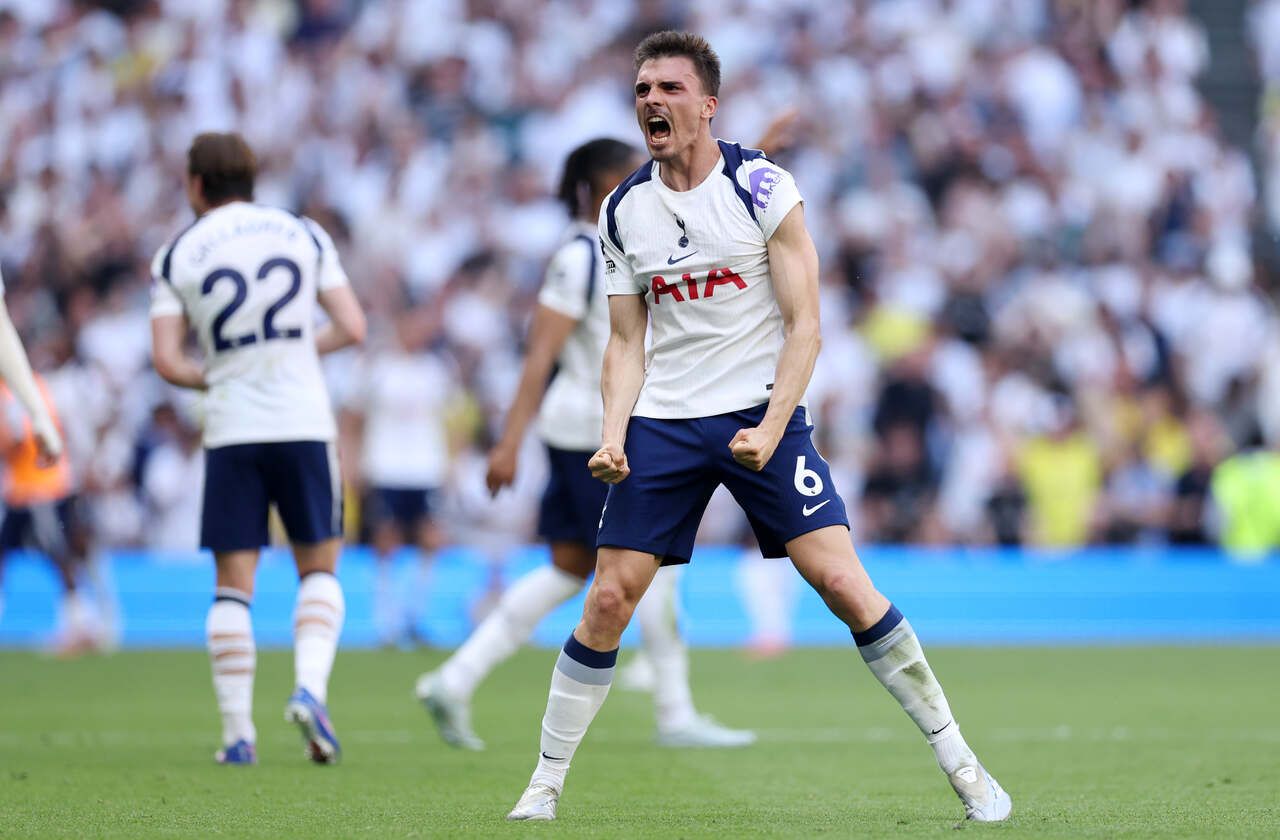 Tottenham escapa do rebaixamento na Inglaterra