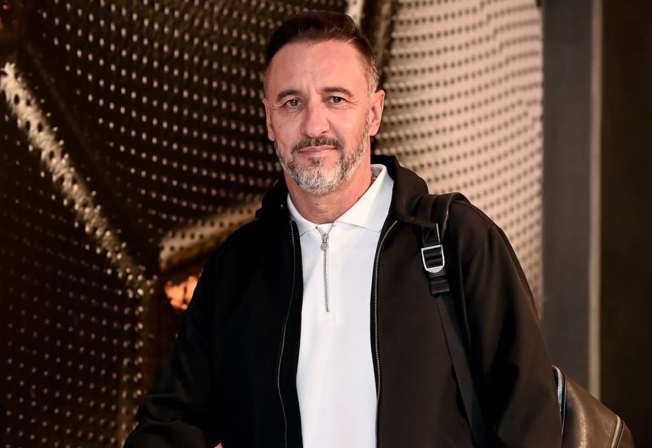Vitor Pereira, ex-Corinthians e Flamengo, afirma que Inglaterra é o "país do futebol". Foto: Instagram/@vitorpereira.official