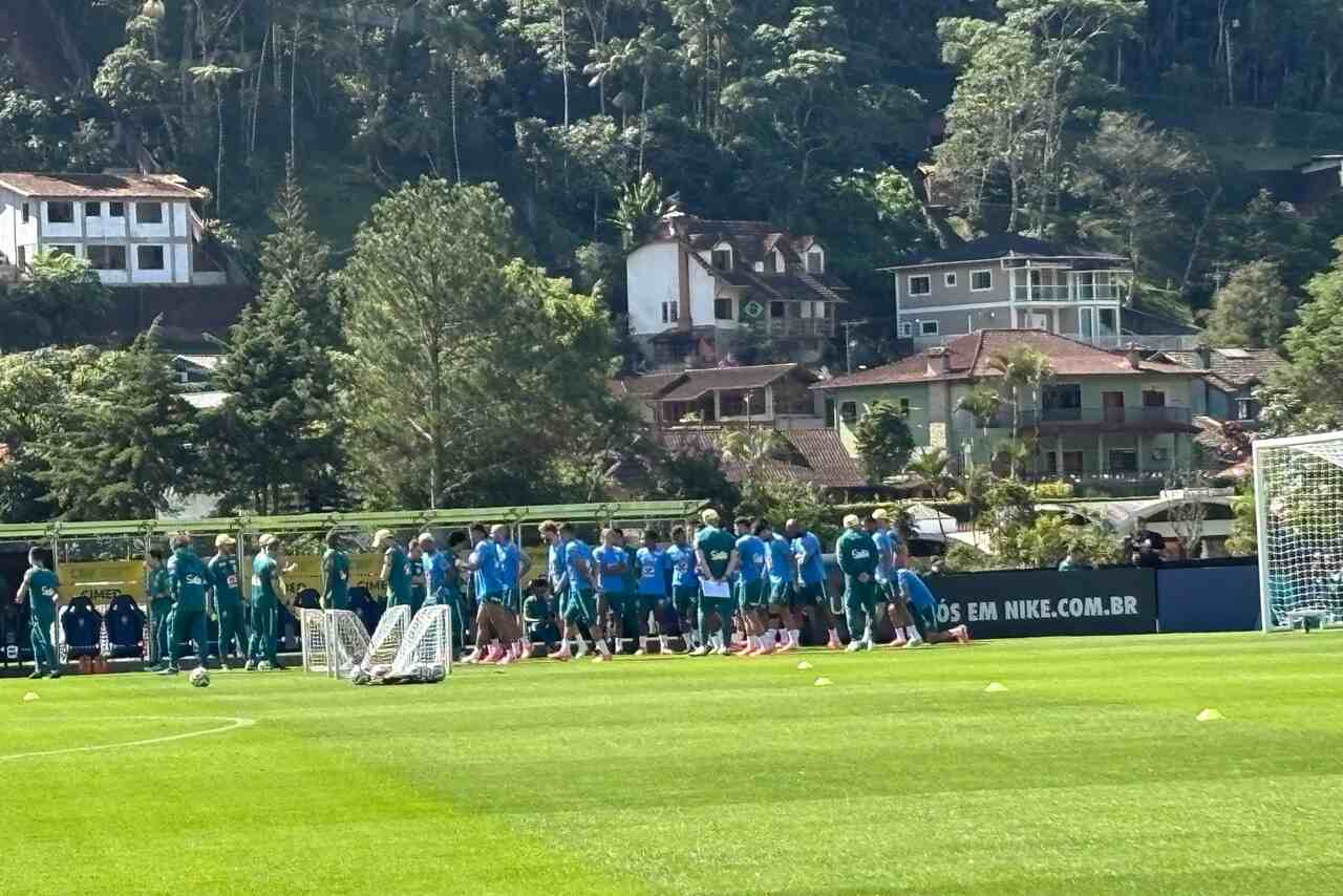 Com Felipão e sem Neymar, Brasil faz segundo treino na Granja Comary