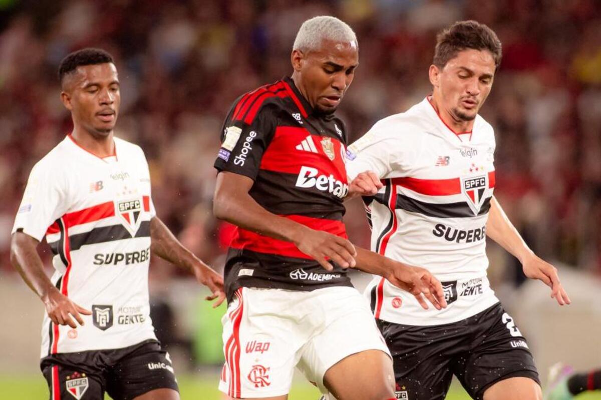 Flamengo e São Paulo ficam no empate no Maracanã Flamengo e São Paulo ficam no empate no Maracanã