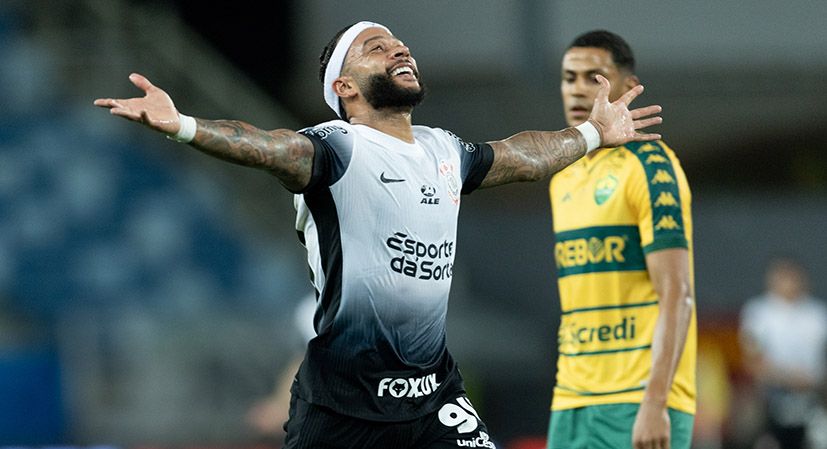 Vitória do Corinthians alivia Emiliano Díaz: “Se perdêssemos estaríamos mortos”
