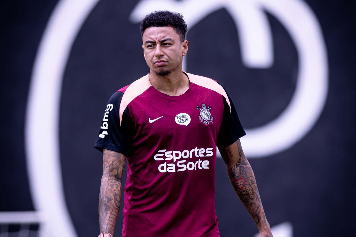 Lingard encara concorrência para se firmar no Corinthians
