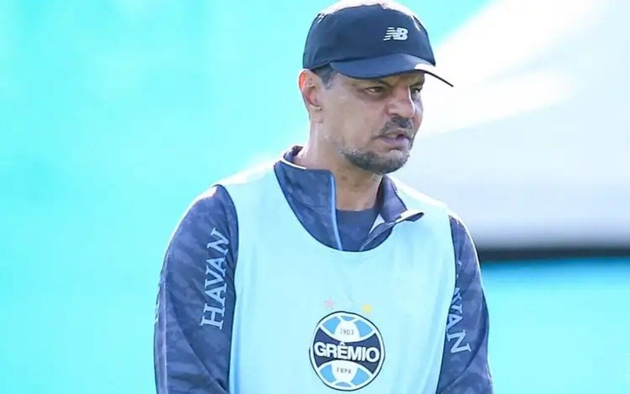 Auxiliar de Renato é preso no desembarque do Grêmio em Porto Alegre