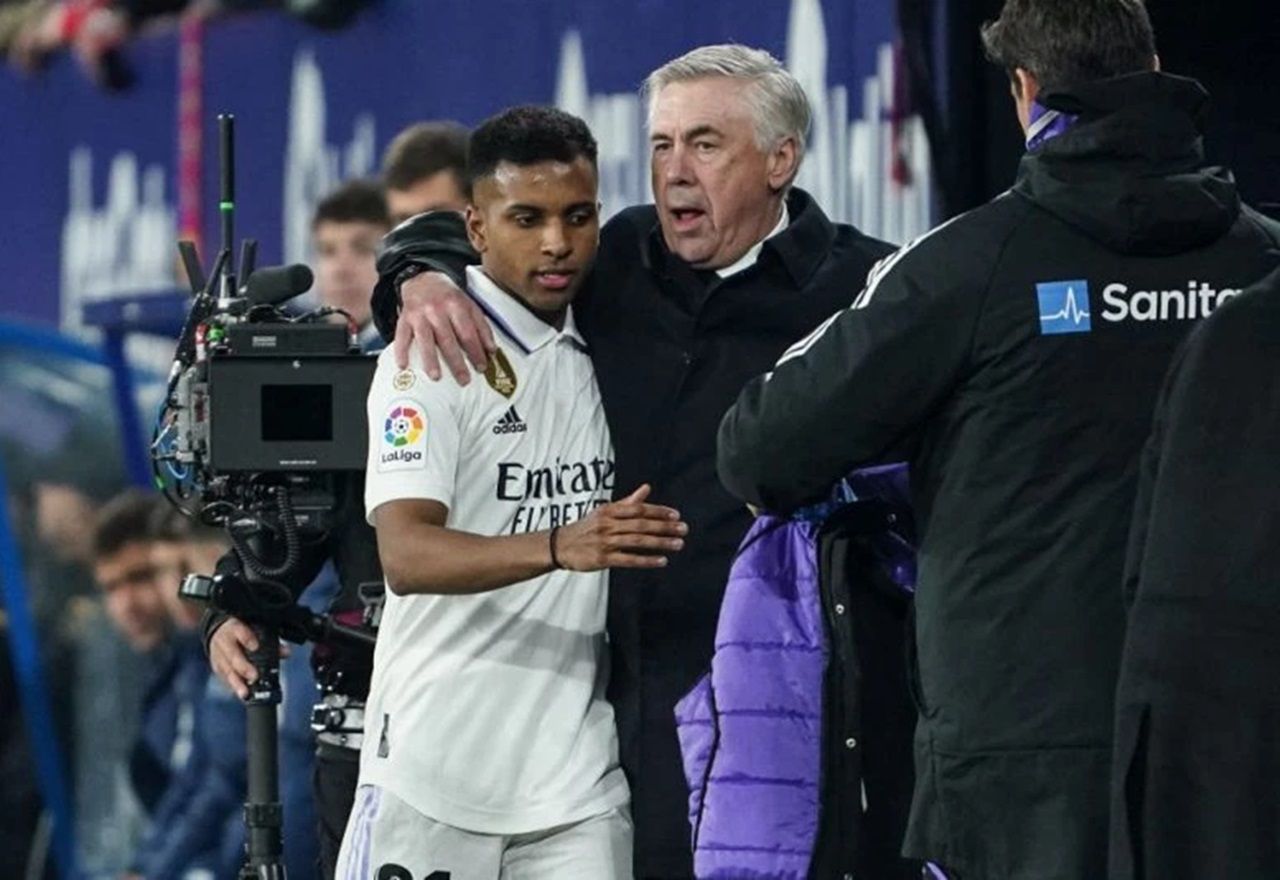 Rodrygo tem apenas um gol e uma assistência nos últimos 10 jogos (Foto: CESAR MANSO | AFP via Getty Images)