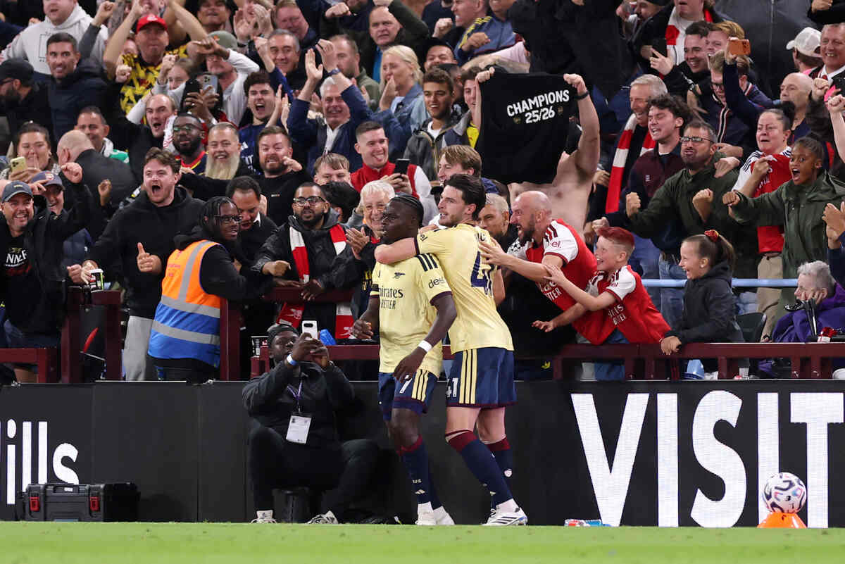 Arsenal bate o Aston Villa e mantém 100% na Premier League