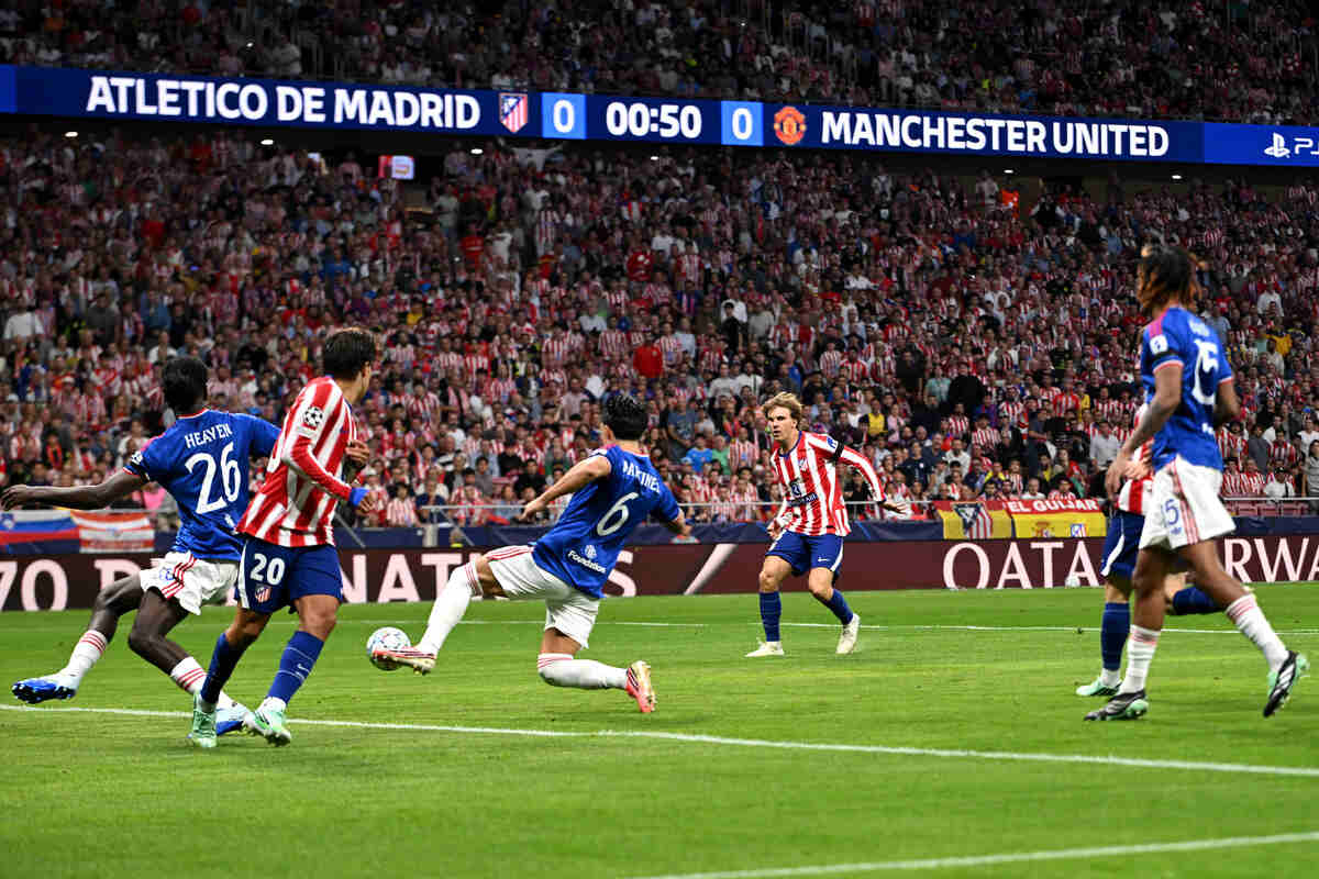 Com direito a gol relâmpago, Atlético de Madrid derrota o United Com direito a gol relâmpago, Atlético de Madrid derrota o United