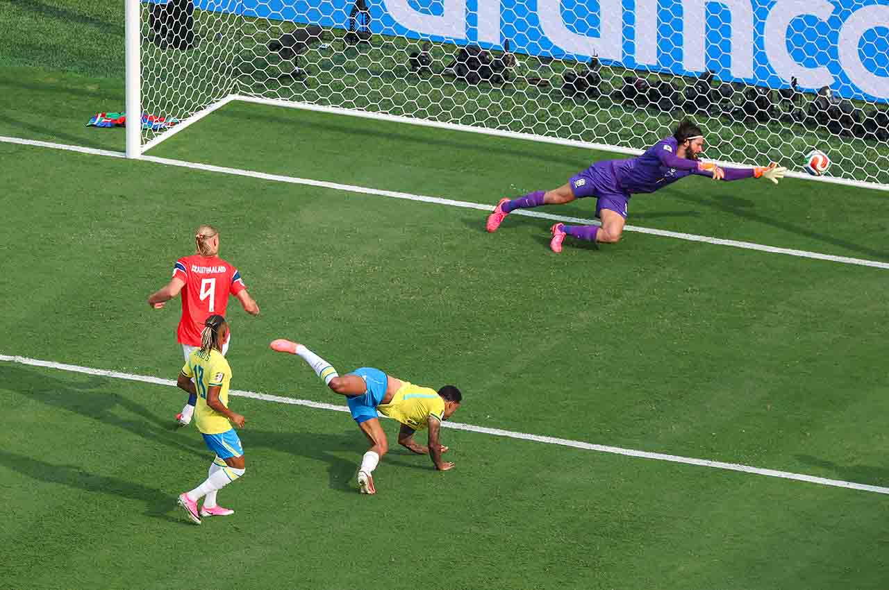 Brasil amplia tabu ao cair para mais um europeu em Copa 