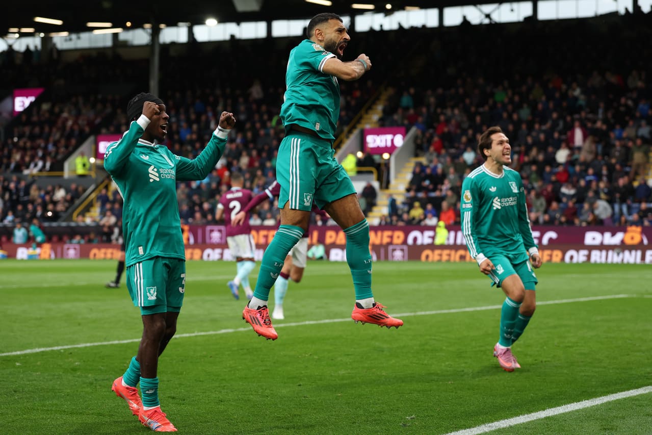 Salah, nos acréscimos, livra o Liverpool do tropeço em Burnley
