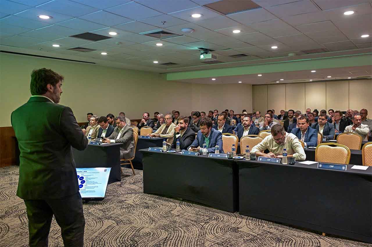 CBF aprova nova grade de horários para jogos do Brasileirão CBF aprova nova grade de horários para jogos do Brasileirão