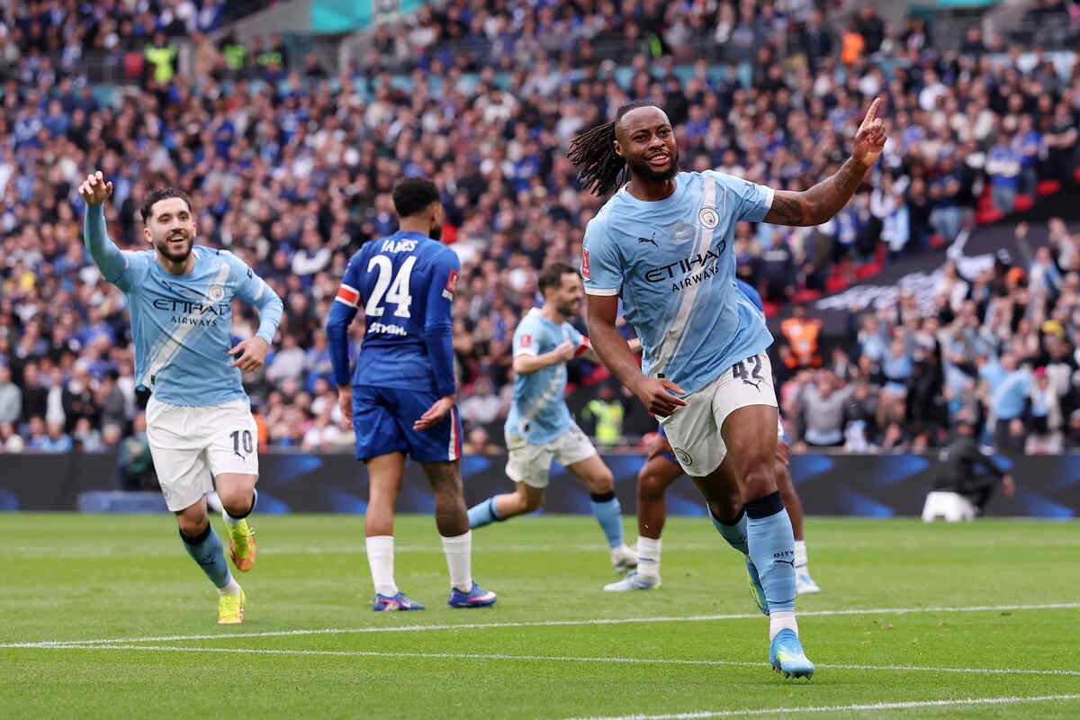 Em jogo truncado, Manchester City vence o Chelsea e conquista a Copa da Inglaterra