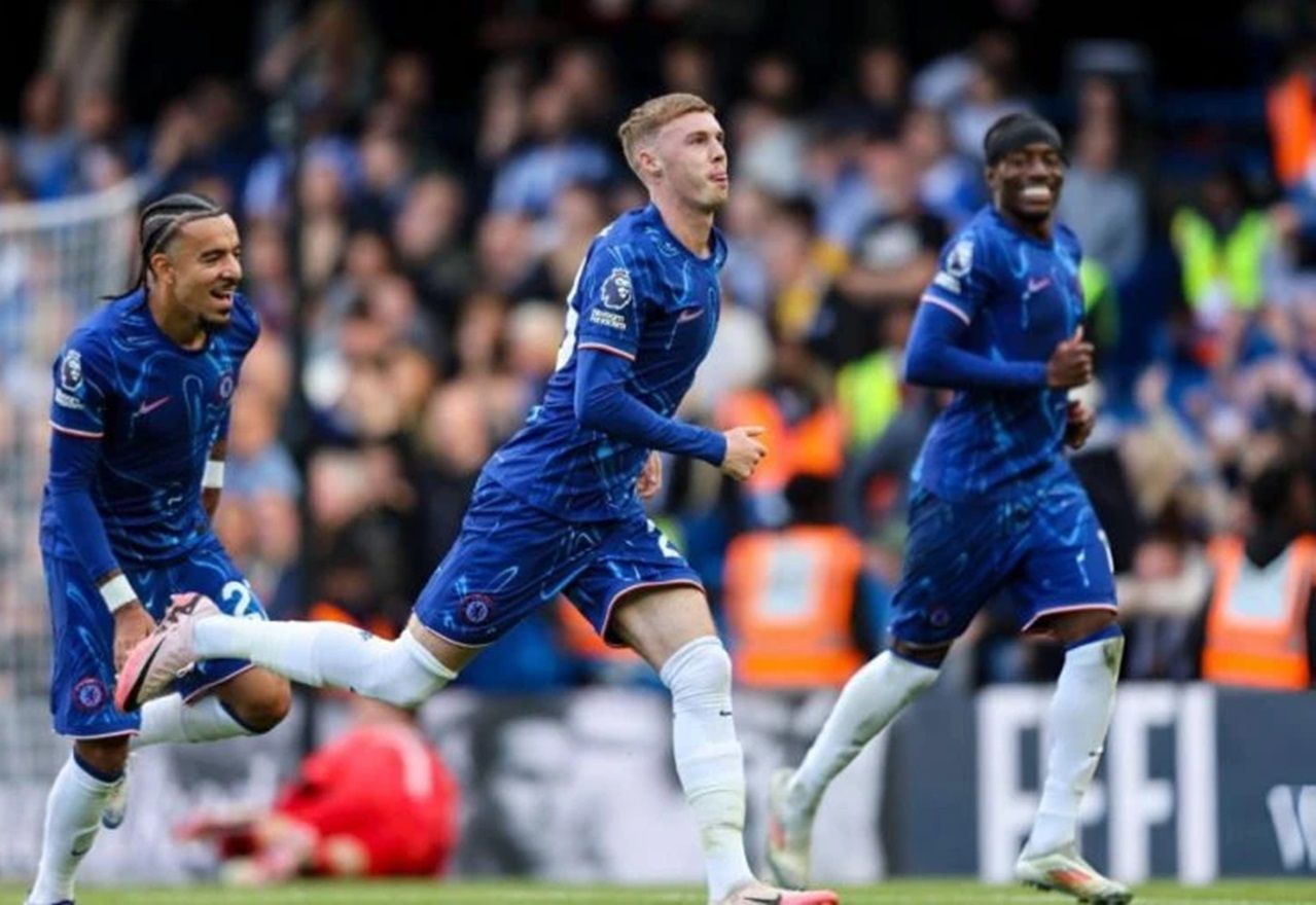 Cole Palmer tornou-se o primeiro jogador da história a marcar quatro gols em um primeiro tempo de Premier League