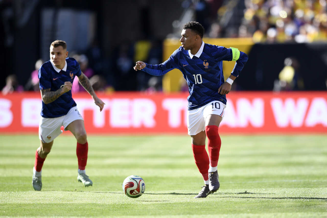 Mbappé revela que pensou em deixar a seleção francesa após sofrer racismo