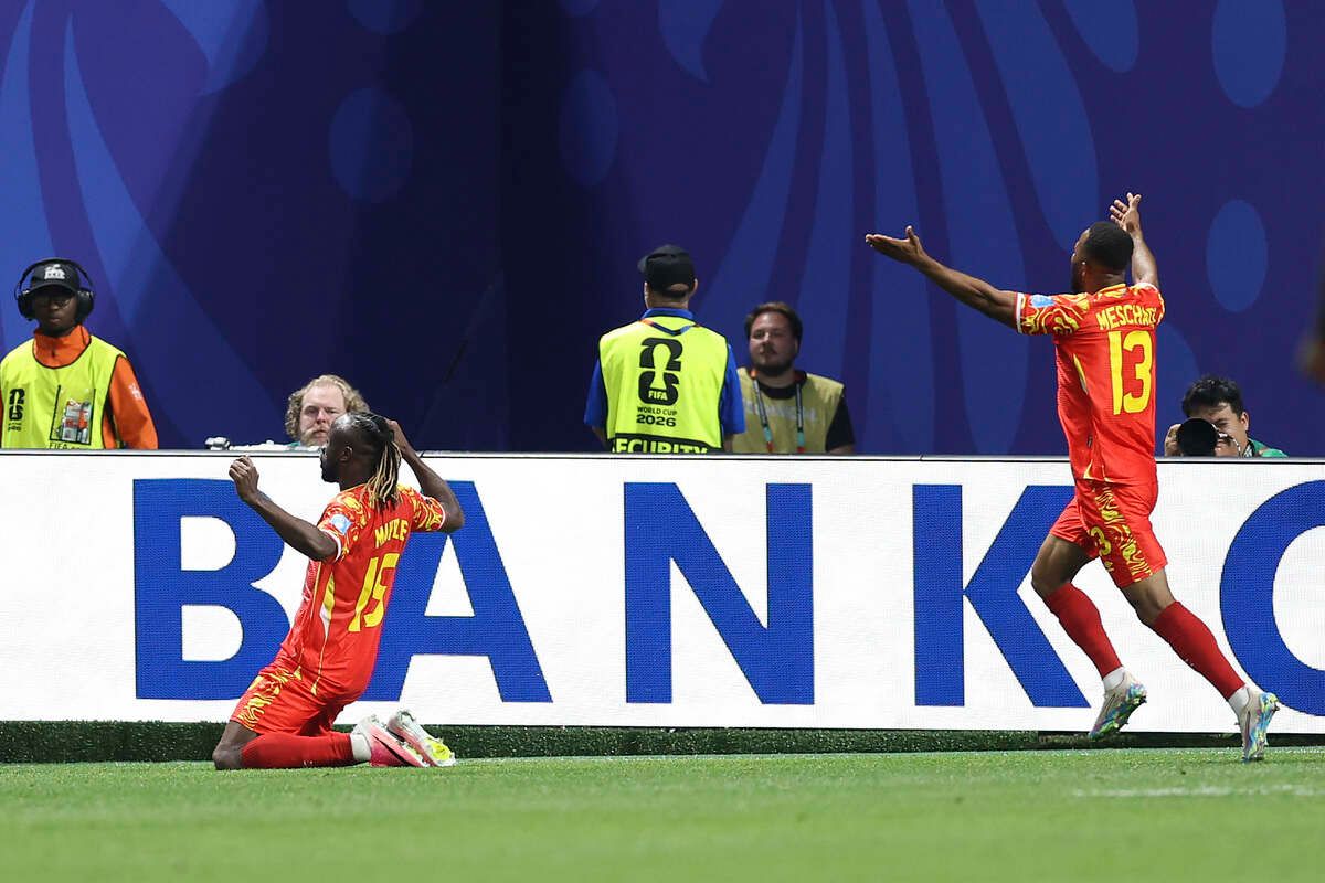 RD Congo vence Uzbequistão e garante classificação ao mata-mata