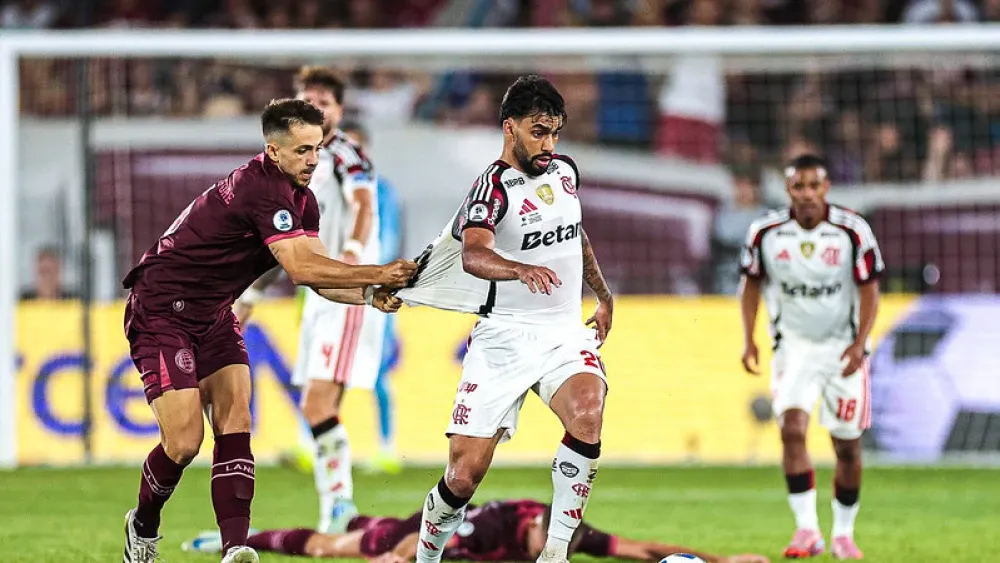 Imagem da noticia Elenco do Lanús vale o mesmo que Lucas Paquetá na decisão da Recopa