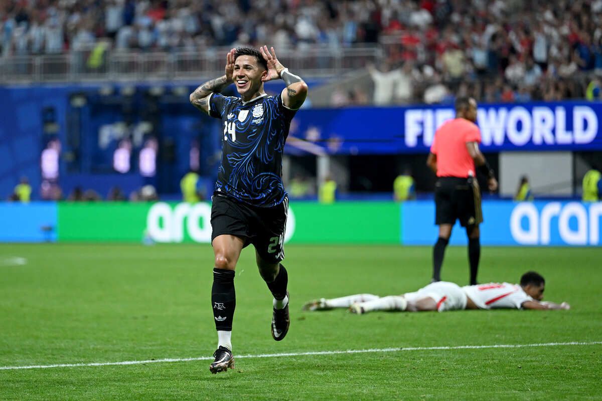 Argentina vira contra a Inglaterra e está na final da Copa Argentina vira contra a Inglaterra e está na final da Copa
