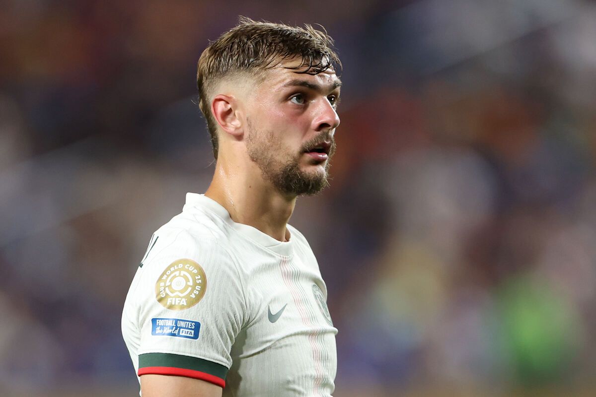 Dewsbury-Hall está perto de trocar o Chelsea pelo Everton