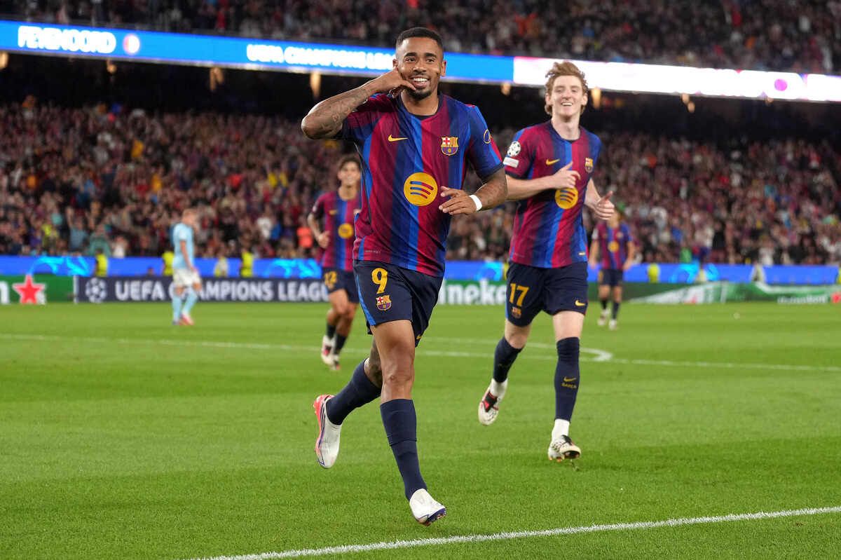 Gabriel Jesus iguala marca de Rivaldo na Liga dos Campeões Gabriel Jesus iguala marca de Rivaldo na Liga dos Campeões