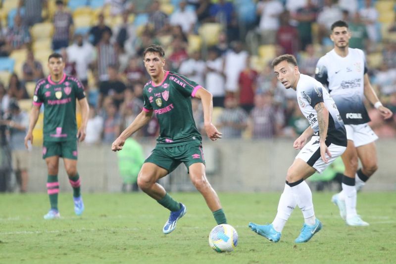 Fluminense encara o Corinthians em confronto com muitos desfalques