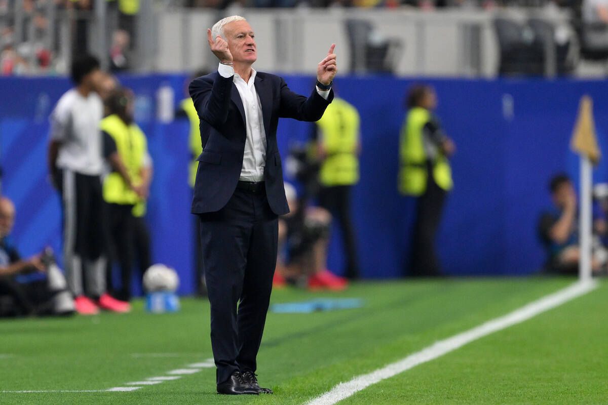 Deschamps se torna o técnico com mais jogos em Copas Deschamps se torna o técnico com mais jogos em Copas